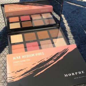 NEW Morphe 8M Medium Vibes Complexion Pro Face Palette